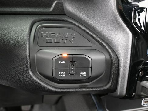 Used 2025 RAM 3500 Laramie image 22