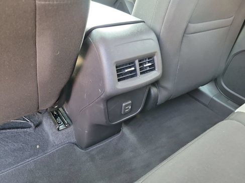 Used 2024 Chevrolet Equinox LS w/ LS Convenience Package FWD image 13