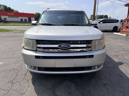 Used 2009 Ford Flex SEL FWD image 2