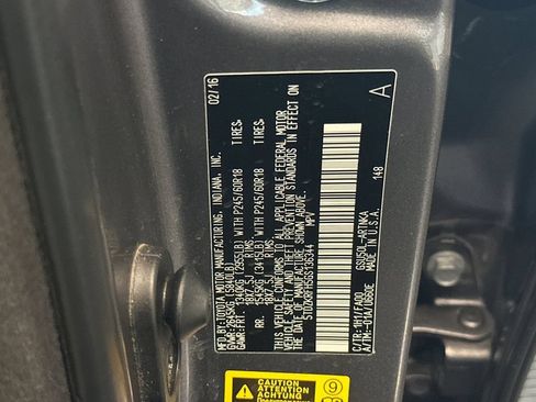 Used 2016 Toyota Highlander Plus FWD image 28