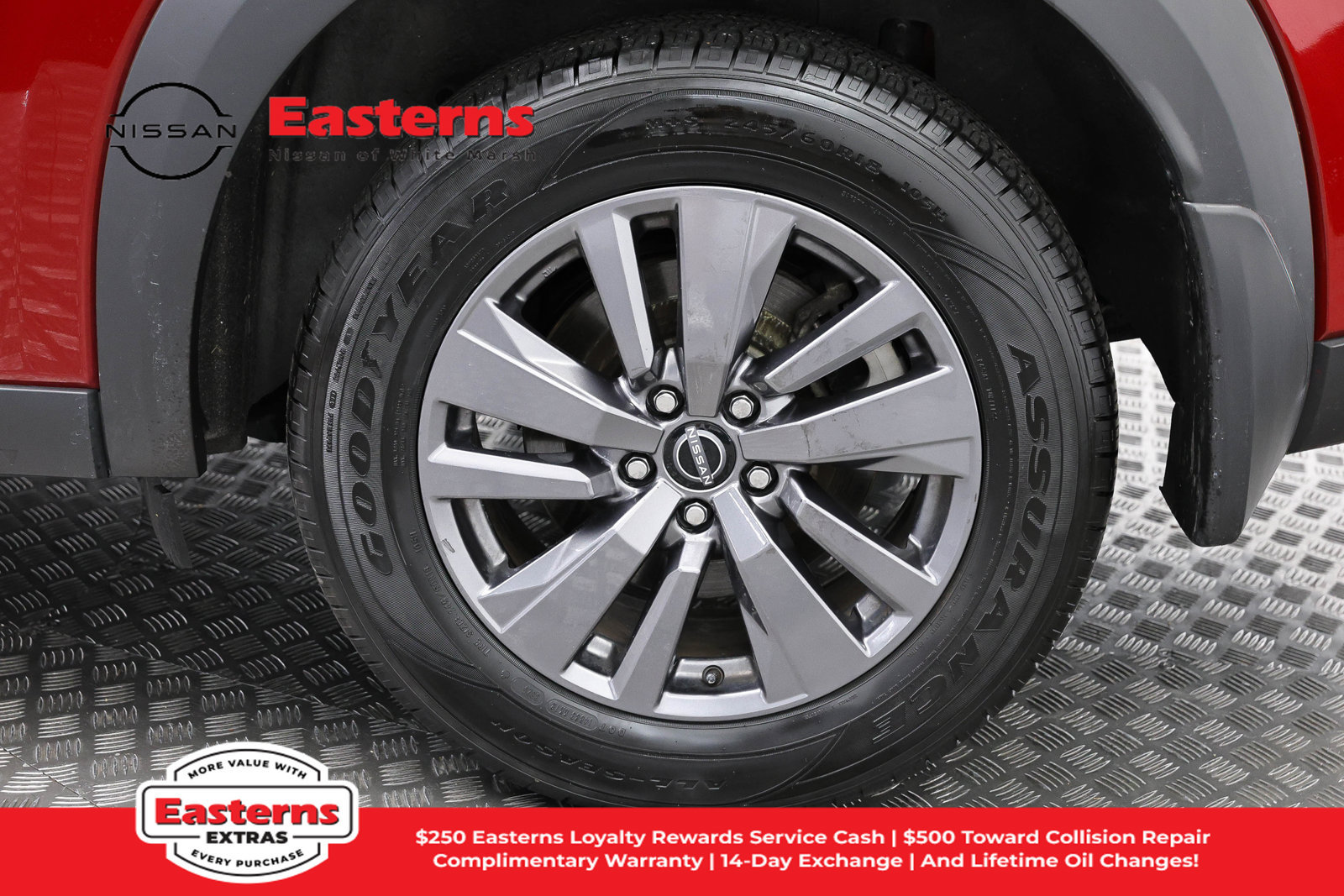 Used 2023 Nissan Pathfinder SV AWD/4WD image 32