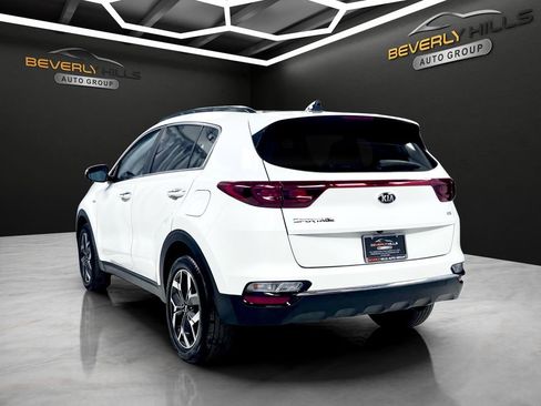 Used 2022 Kia Sportage EX AWD/4WD image 3