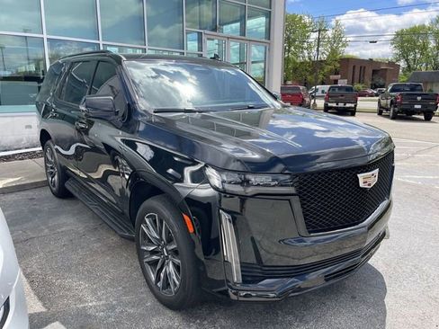Used 2023 Cadillac Escalade Sport AWD/4WD image 13