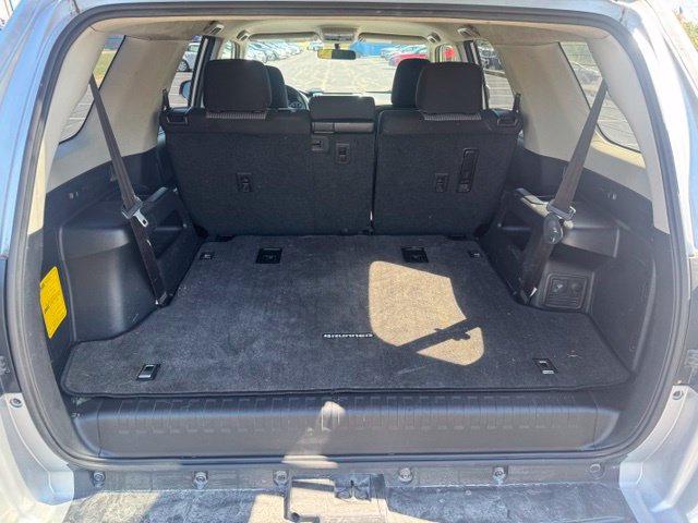 Used 2016 Toyota 4Runner SR5 AWD/4WD image 14
