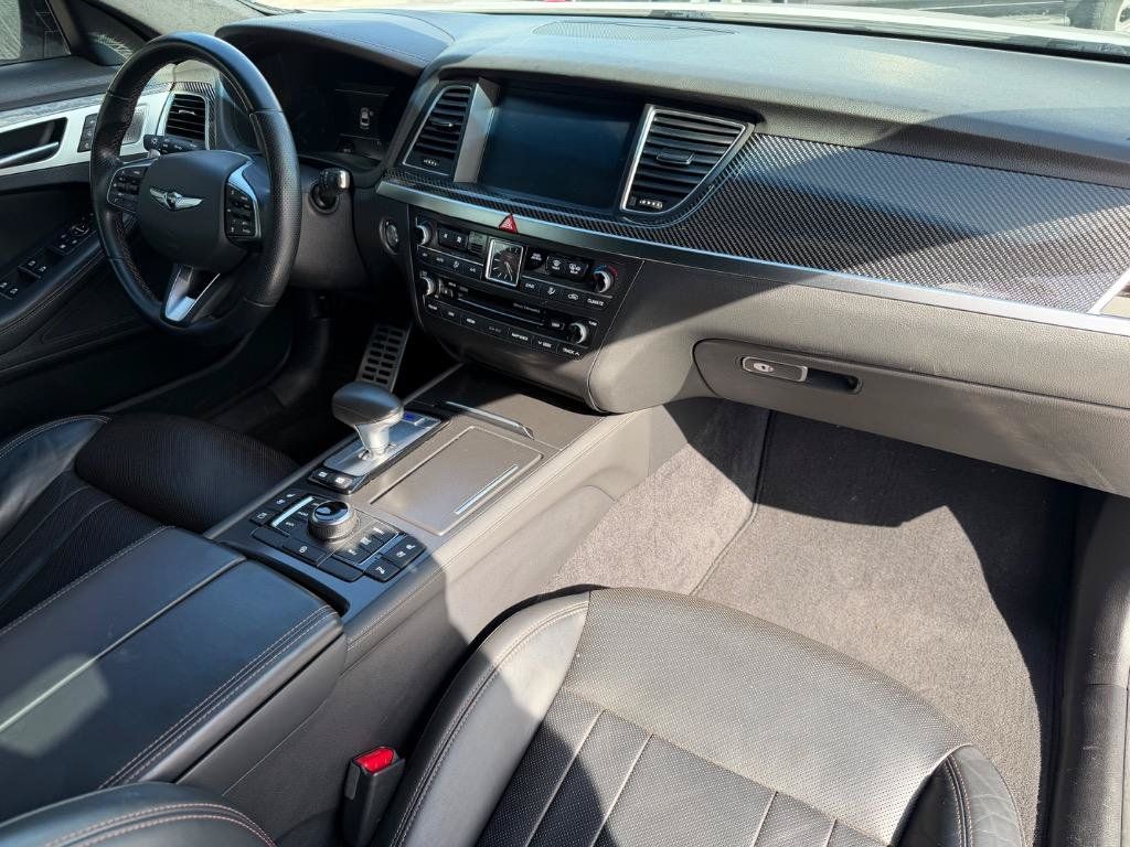 Used 2018 Genesis G80 3.3T Sport RWD image 19