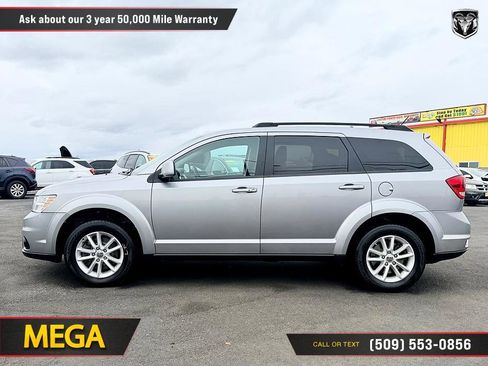 Used 2017 Dodge Journey SXT w/ Comfort/Convenience Group image 7