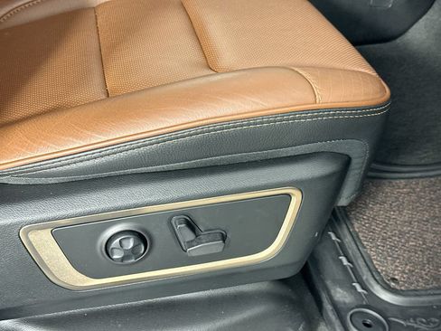 Used 2023 RAM 1500 Limited AWD/4WD image 23