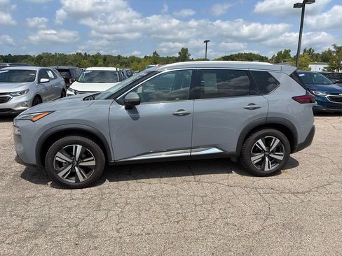 Used 2023 Nissan Rogue SL AWD/4WD image 41