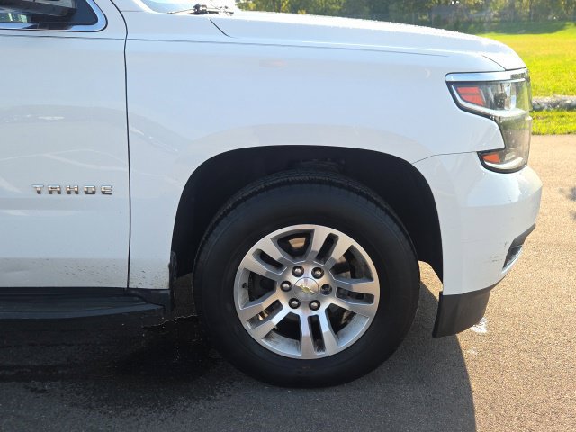 Used 2015 Chevrolet Tahoe LT w/ Luxury Package AWD/4WD image 4