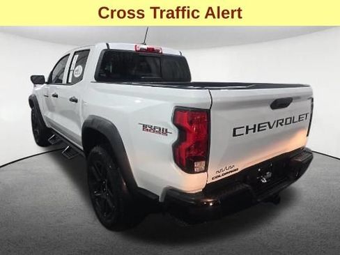 Used 2025 Chevrolet Colorado Trail Boss AWD/4WD image 8