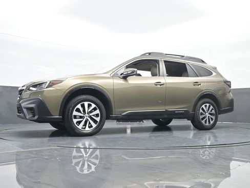Used 2021 Subaru Outback Premium image 56