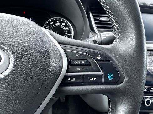 Used 2023 INFINITI QX50 Luxe w/ Accent Package image 22