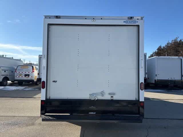 New 2025 Chevrolet Express 4500 w/ Power Convenience Package RWD image 30