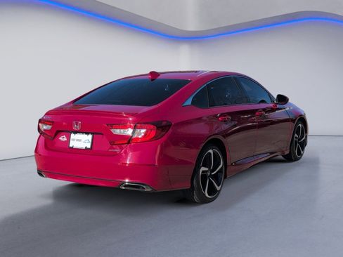 Used 2018 Honda Accord Sport image 5