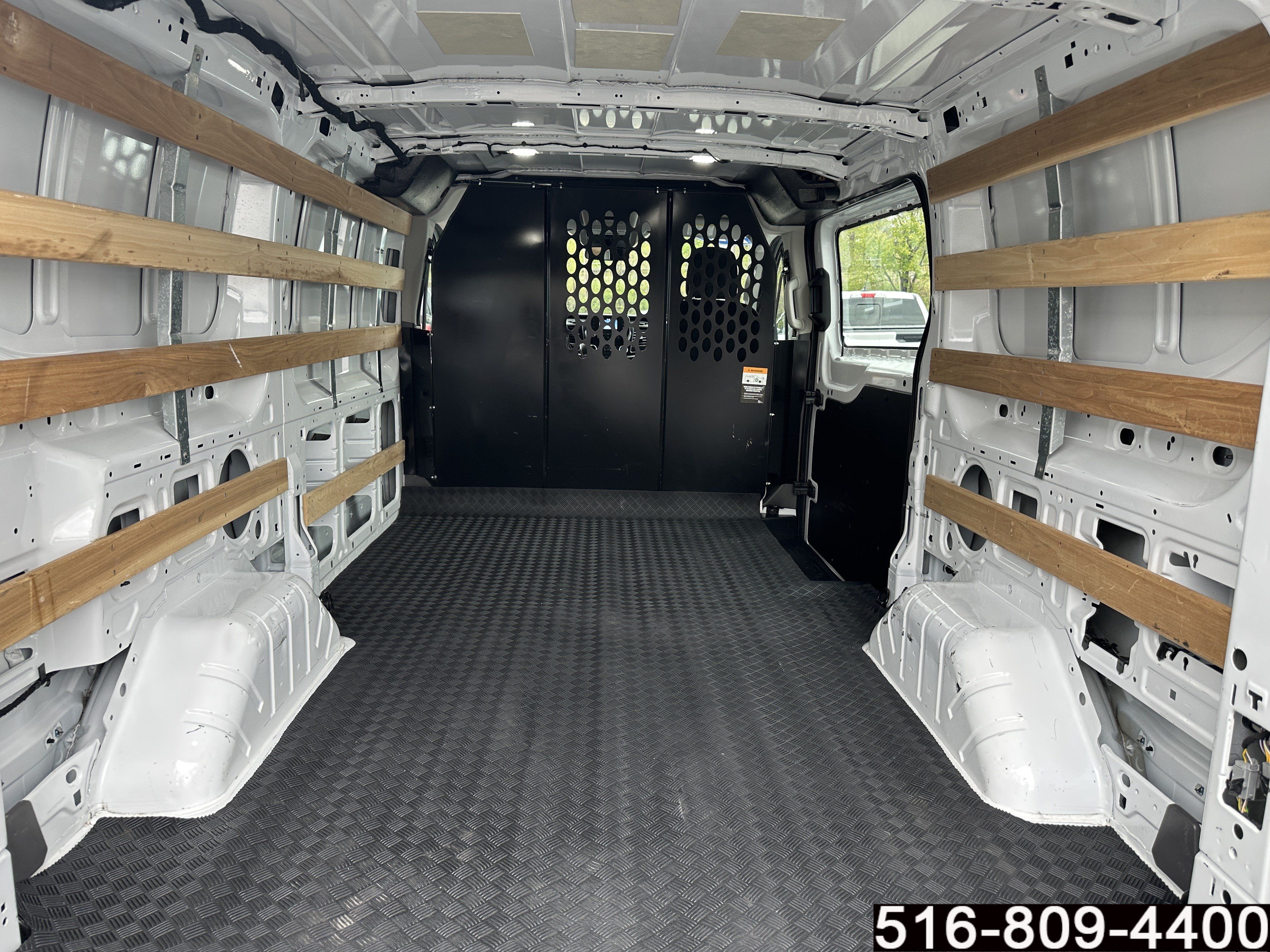 Used 2025 Ford Transit 250 Low Roof w/ Exterior Upgrade Package RWD image 31