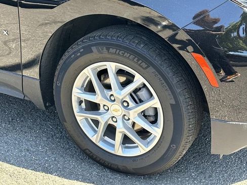 Used 2024 Chevrolet Equinox LT w/ LPO, Floor Liner Package FWD image 7