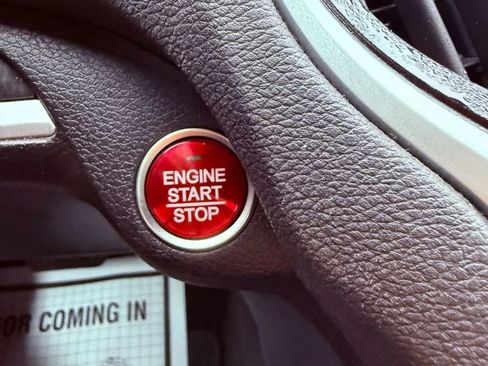 Used 2018 Acura TLX image 21