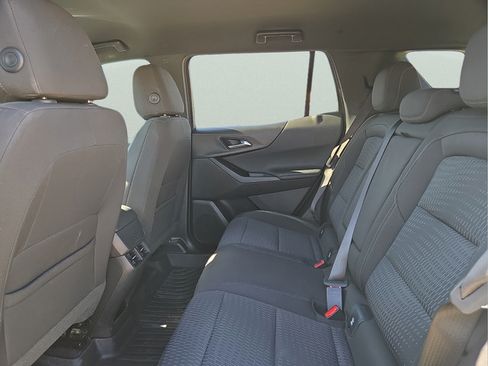 Used 2025 Chevrolet Equinox LT FWD image 19