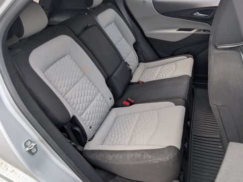 Used 2018 Chevrolet Equinox LT FWD image 20