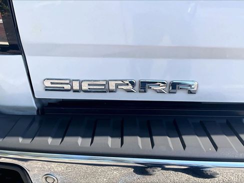 Used 2015 GMC Sierra 1500 SLE w/ SLE Value Package RWD image 10