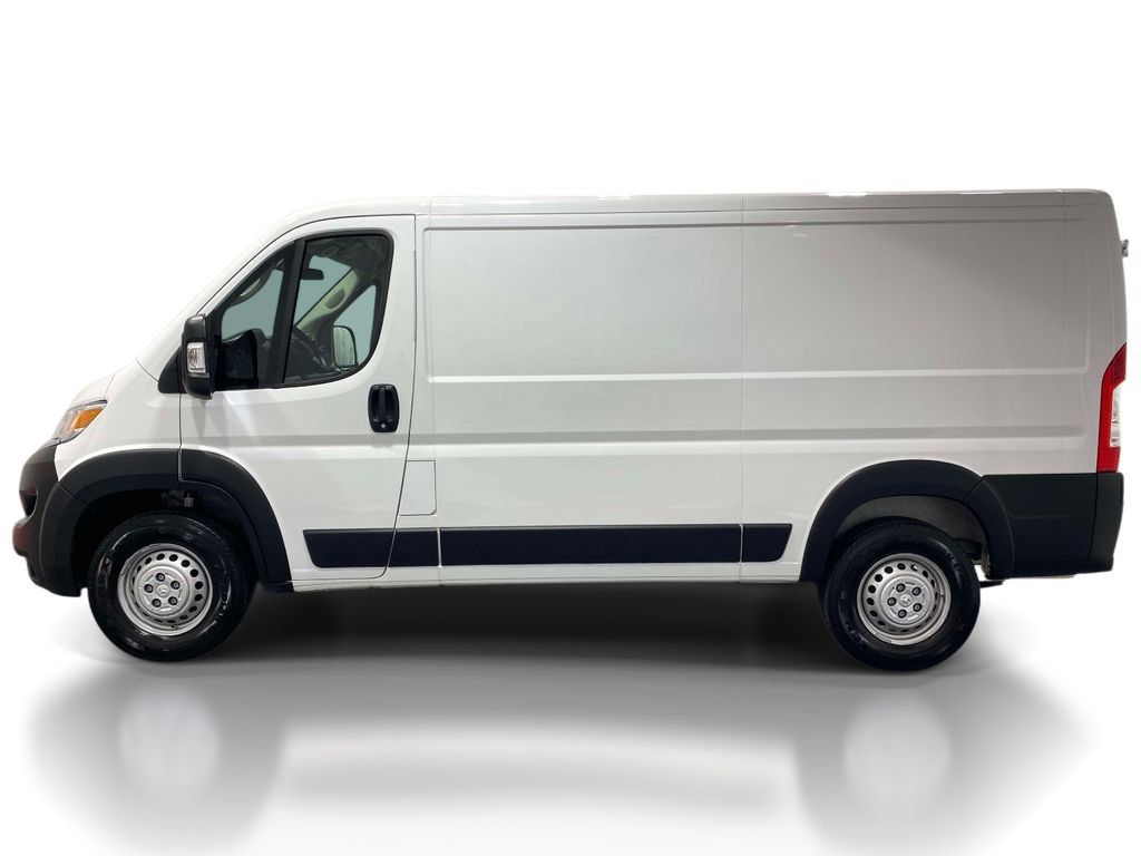 Used 2025 RAM ProMaster 2500 w/ U-Haul Equipment Group FWD image 2