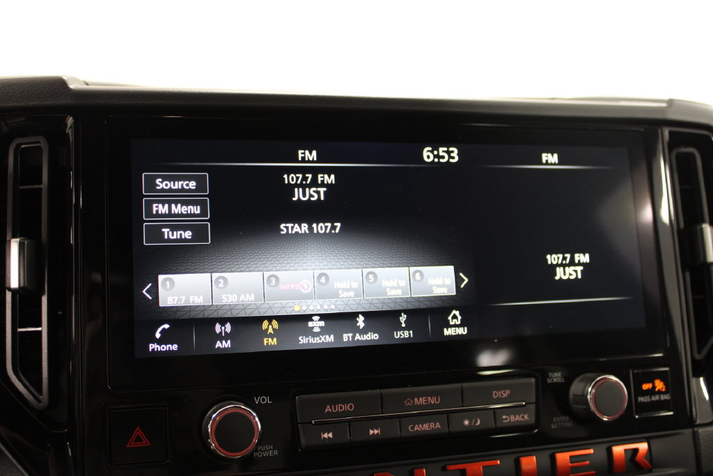 Used 2025 Nissan Frontier PRO-4X AWD/4WD image 39