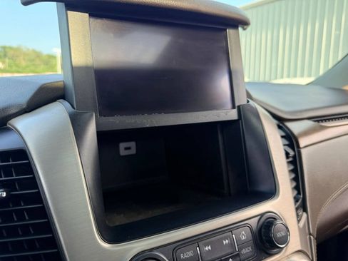 Used 2019 GMC Yukon XL Denali w/ Denali Ultimate Package AWD/4WD image 29