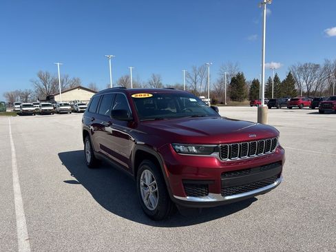 Used 2021 Jeep Grand Cherokee L Laredo w/ Luxury Tech Group I image 3