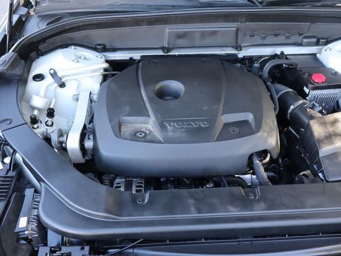 Used 2019 Volvo XC60 T5 Inscription w/ Protection Package AWD/4WD image 40