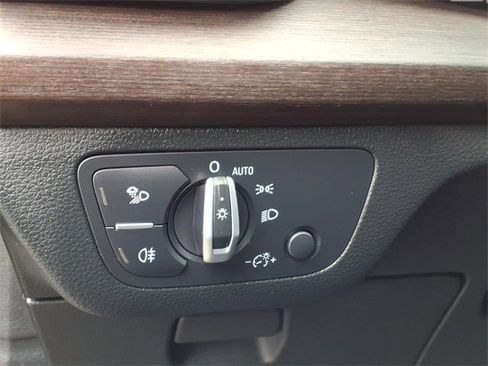 Used 2022 Audi Q5 2.0T Premium Plus w/ Premium Plus Package image 14