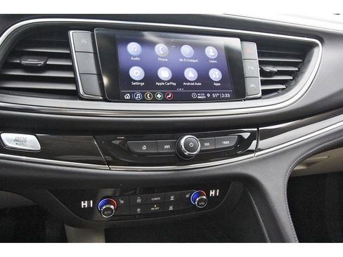 Used 2024 Buick Enclave Essence w/ Experience Buick Package image 21