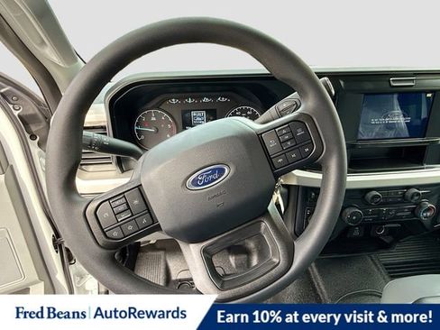 New 2025 Ford F550 4x4 Supercab Super Duty image 7