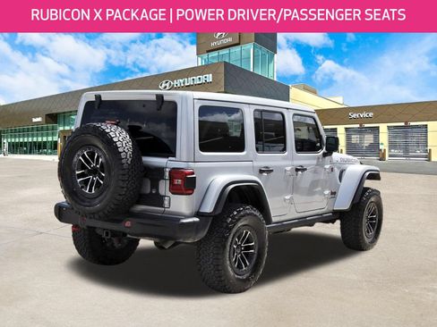 Used 2024 Jeep Wrangler Unlimited Rubicon AWD/4WD image 5