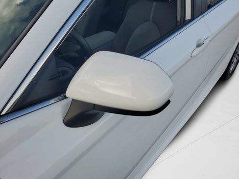 Used 2022 Toyota Camry LE FWD image 25