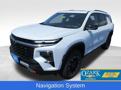New 2026 Chevrolet Traverse Z71 w/ Driver Confidence Package AWD/4WD image 1