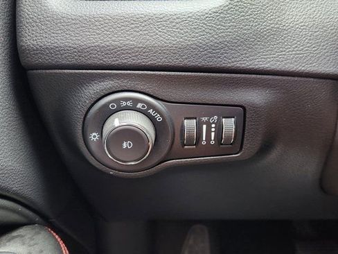 Used 2021 Jeep Compass Trailhawk image 24