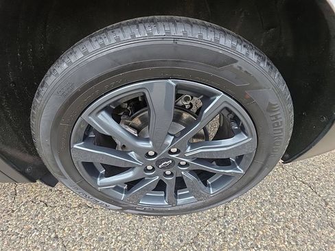 Certified 2023 Chevrolet Equinox RS AWD/4WD image 39