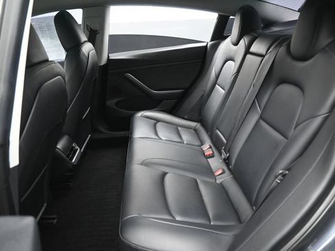Used 2023 Tesla Model 3 Standard Range RWD image 28