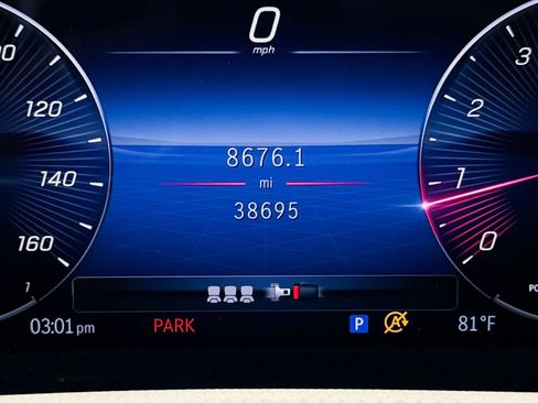 Used 2024 Mercedes-Benz CLA 250 4MATIC image 35
