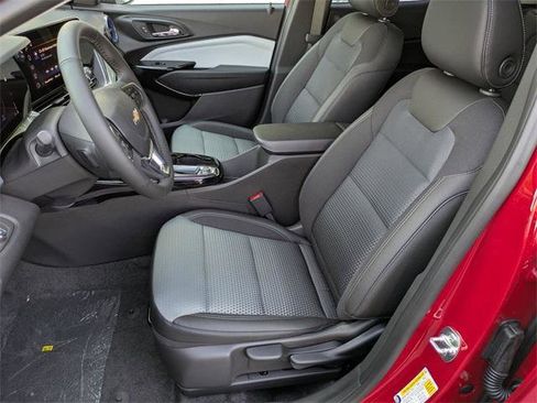 New 2026 Chevrolet Trax LT w/ Driver Confidence Package image 11