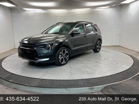 Used 2023 Kia Niro EX Touring image 1