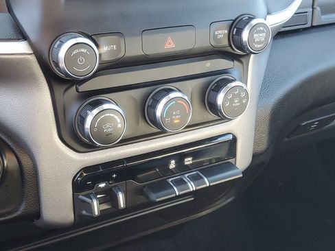 Used 2024 RAM 2500 Big Horn w/ Bed Utility Group image 22