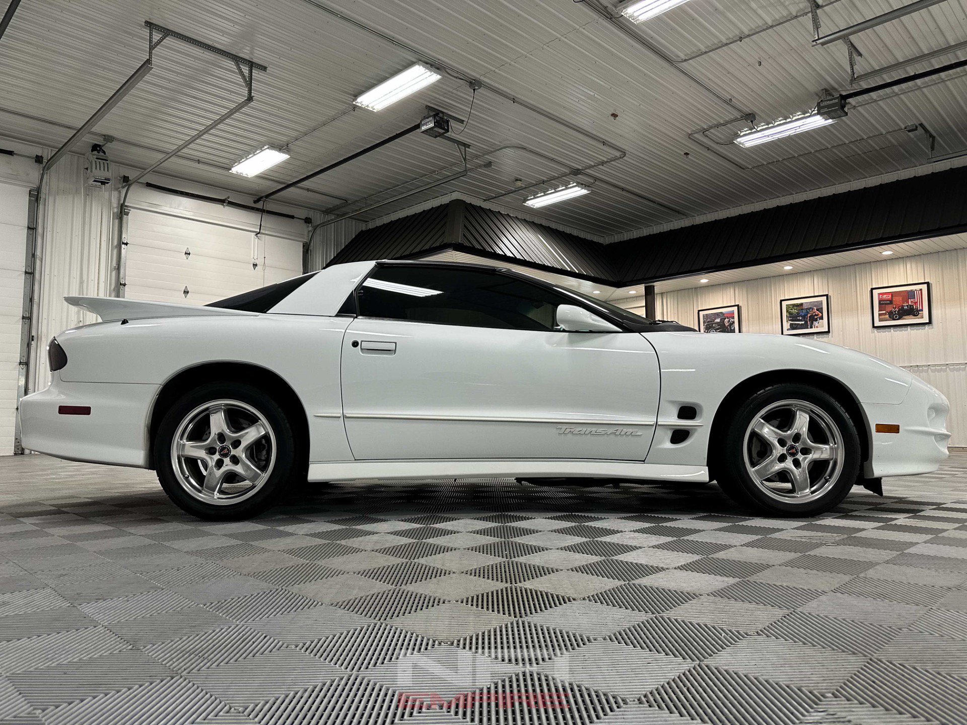 Used 2002 Pontiac Firebird Formula RWD image 17