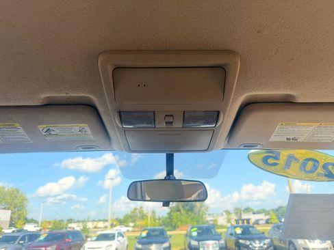Used 2015 Nissan Frontier SV RWD image 21
