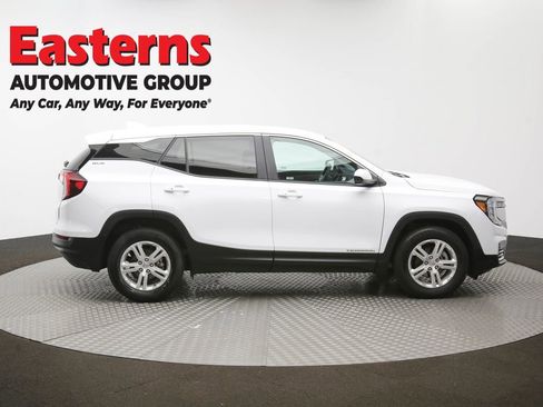 Used 2024 GMC Terrain SLE image 46