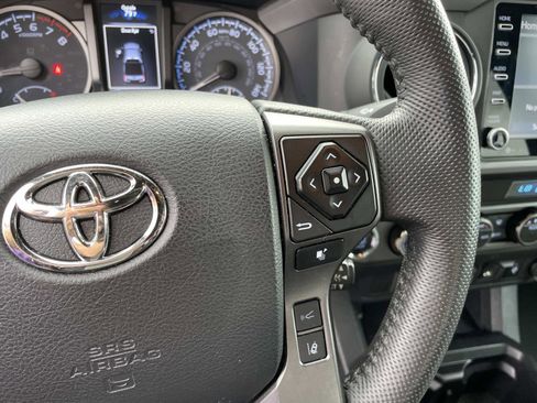 Used 2023 Toyota Tacoma TRD Off-Road image 20