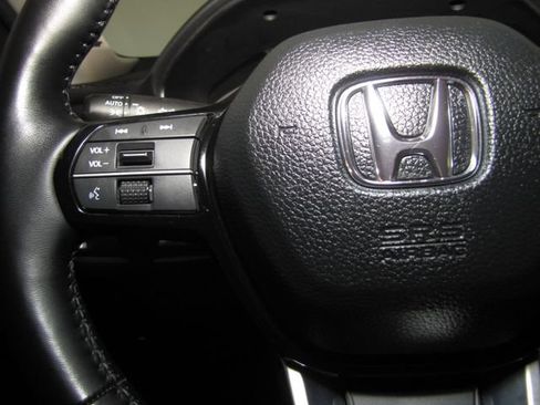 Used 2025 Honda Accord Touring image 5