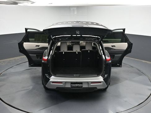 Used 2025 Nissan Pathfinder SL FWD image 44