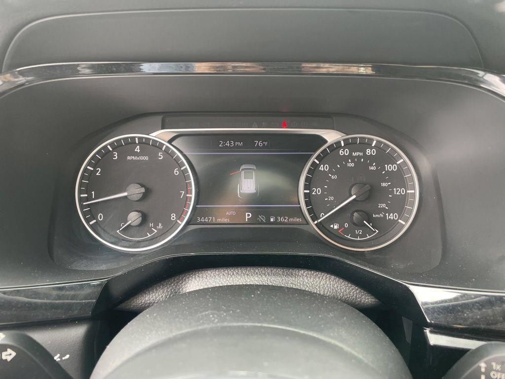 Used 2025 Nissan Pathfinder SV AWD/4WD image 22