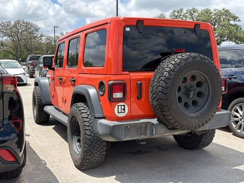 Used 2023 Jeep Wrangler Sport S w/ Sun And Sound Package image 7